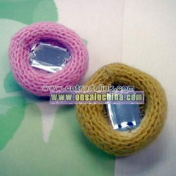 Lovely Knitted Brooch with Acrylic Stone Centre