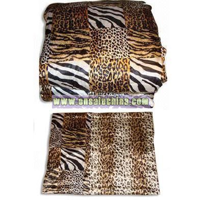 Luxury Comforter with Two Pillow Covers