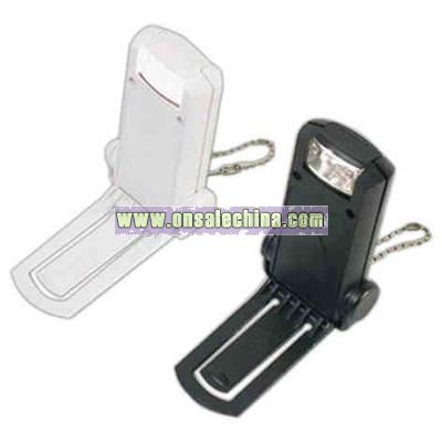 Clip light with keychain