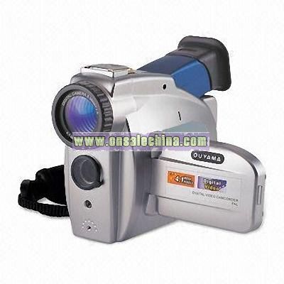 Digital Video Camera with Color TFT 1.5-inch LCD Display and USB/AV Out Interface