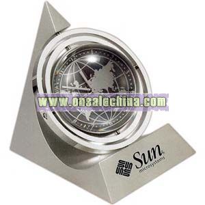 Gyro pyramid globe clock