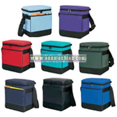 Twelve pack cooler with reinforced bottom