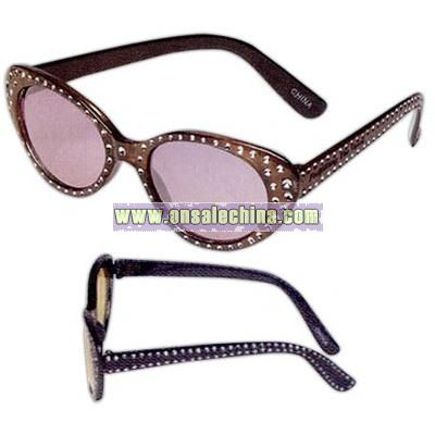Hollywood style sunglasses