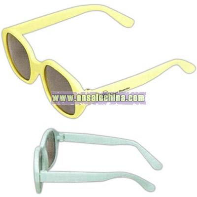 Soft-frame sunglasses with square design