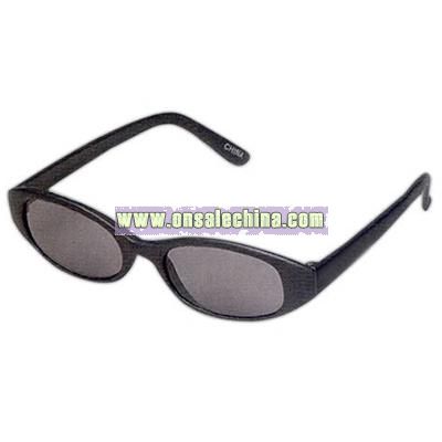 Matte black frames and temples sunglasses