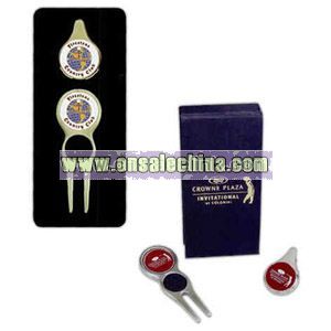 Golf gift set feature two