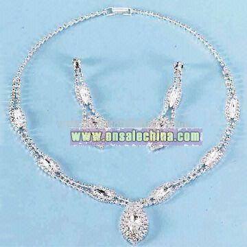 Diamante jewelry set