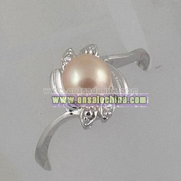Pearl Ring Jewelry Made of Bread Pearls and Zircon Beads