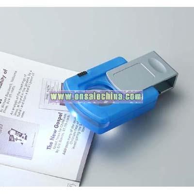 Led lighted foldable magnifier