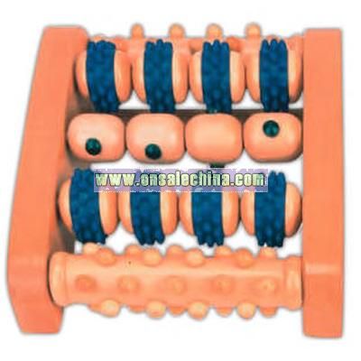 Complete wooden massager with alternating wooden tips