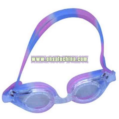 Swimming glasses with anit-fog lenses