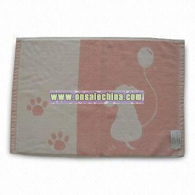 Bath Towel with Jacquard Patterns and Logo