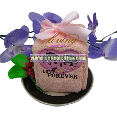 Love Forever Towel Cake Wedding Favors Gifts